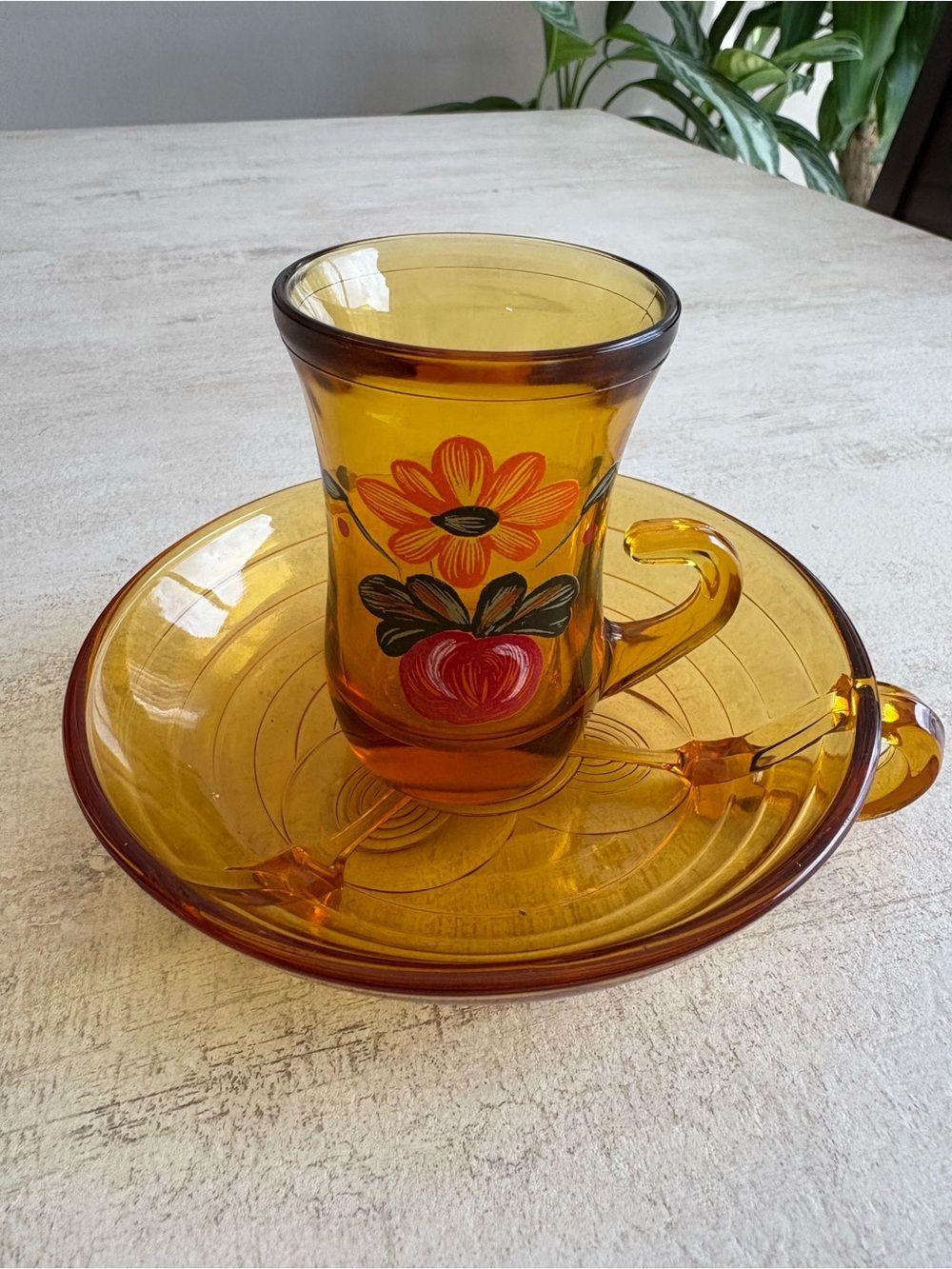 Vintage cup set